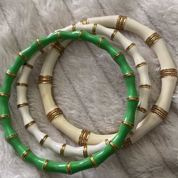 Lot of Bracelets and Green Earrings. Gold Enamel Bamboo. One marked Lilly. - Picture 3 of 4